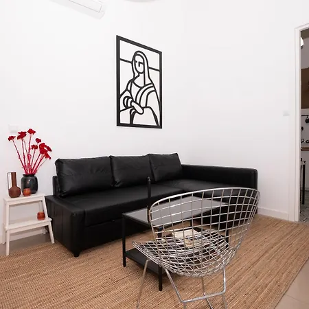 Petite California Dos De Mayo Apartment *
